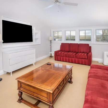 2782 Kinnikinnick Rd Unit D